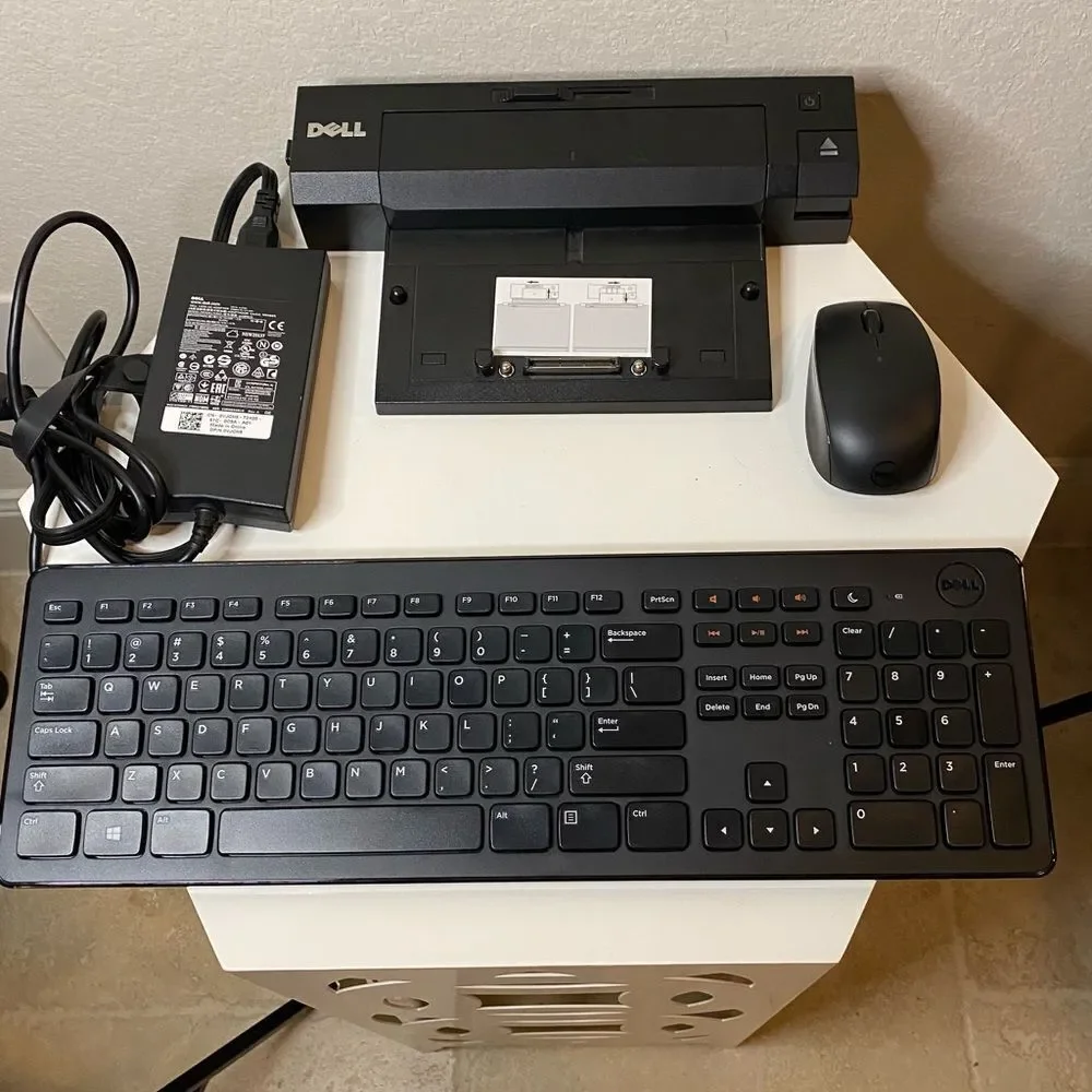 Dell Docking Station, Wireless Keyboard & Mouse, with Charger